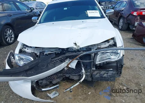 2019 Chrysler 300 Limited z USA, uszkodzony, nr VIN 2C3CCAEG6KH585587